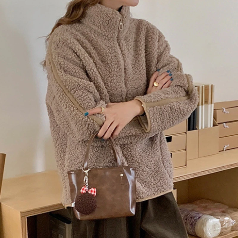 2025 Autumn and Winter Vintage Collar Sweatshirt Jacket for Women Long Sleeved with Thick Velvet and Loose Top