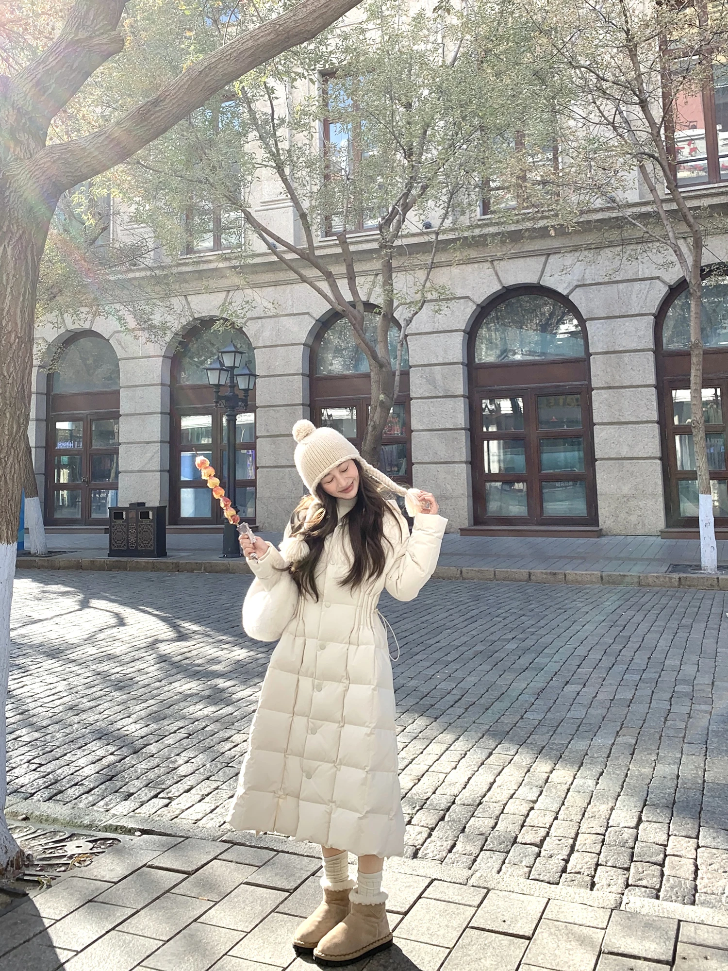 

Winter White Du down Jaet EEONE Self-Kept Bla And White Swan Long Waistcoat Women's Faionable And Practical Coat