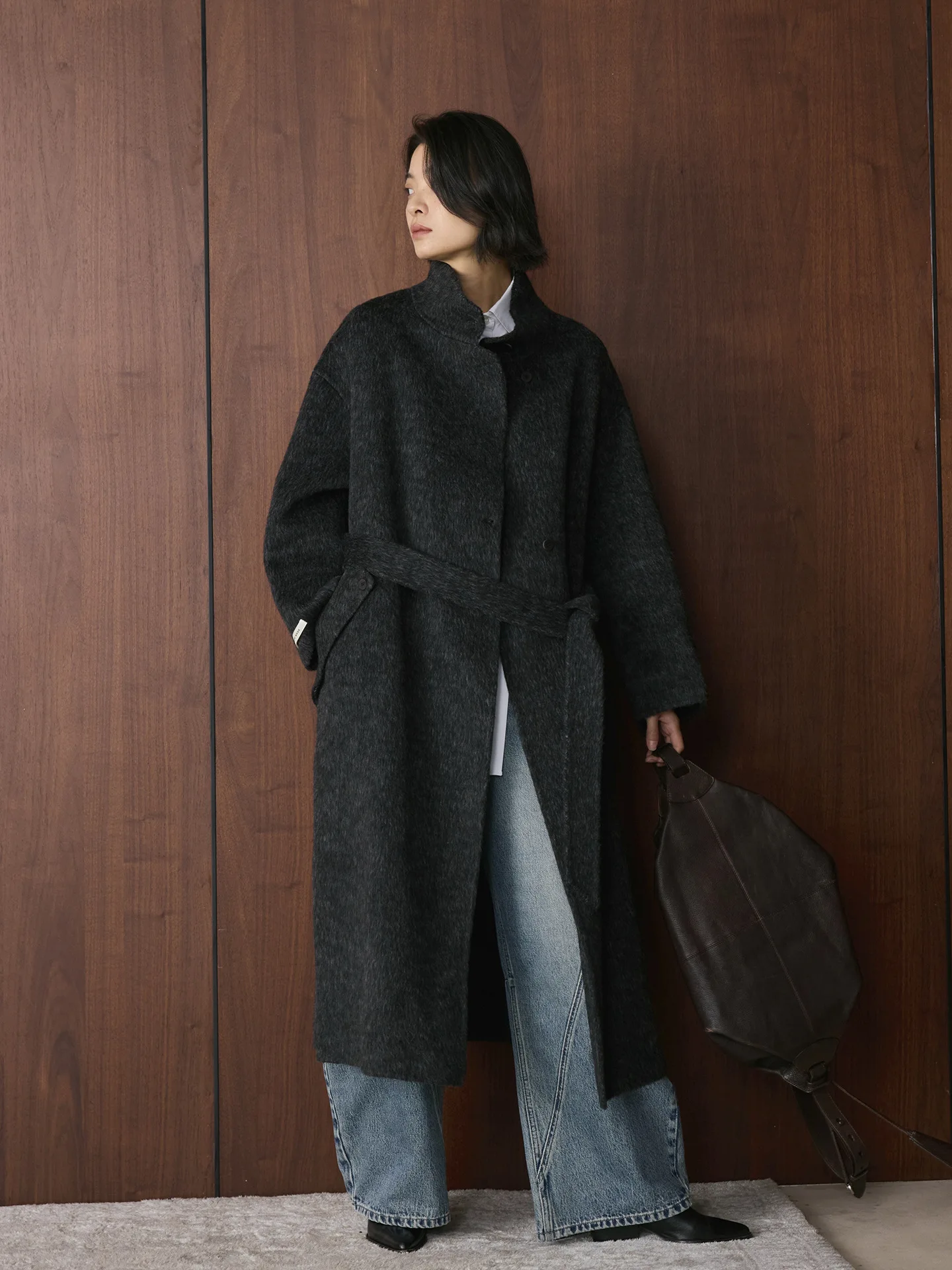 冬の新作韓国版シンプルでおしゃれなスタンドカラーのダブルウールコート、ウエストベルト付き、女性用暖かいジャケット