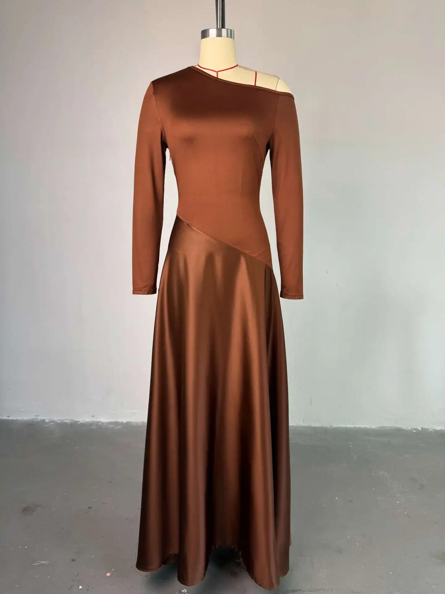 Abiti da festa eleganti da donna Colletto inclinato Abito a trapezio francese in seta patchwork a vita alta con maniche lunghe irregolari vintage