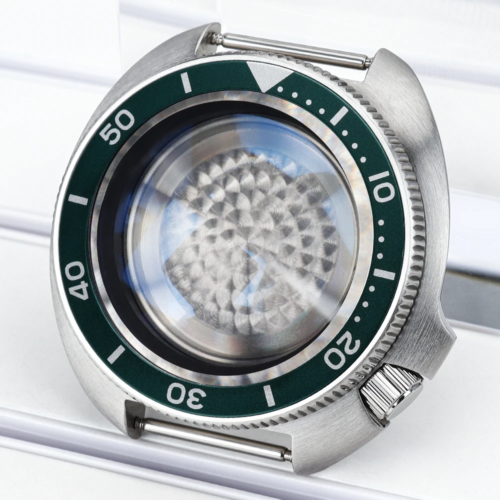 44-mm-Gehäuse für mechanische Herrenuhren, zum Zusammenbauen, mit AR-Saphirglas, passend für NH35-, NH36- und NH70-Uhrwerke, mit Kapitelring und Krone bei 4.1 Uhr. – Detail 5