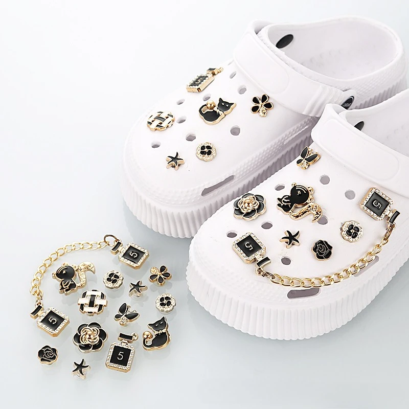 DIY 12-teiliges Loch-Schuhzubehör, neues abnehmbares Kettenzubehör, geeignet für Gartenschuhe, Zubehör, Sandalen-Zubehör
