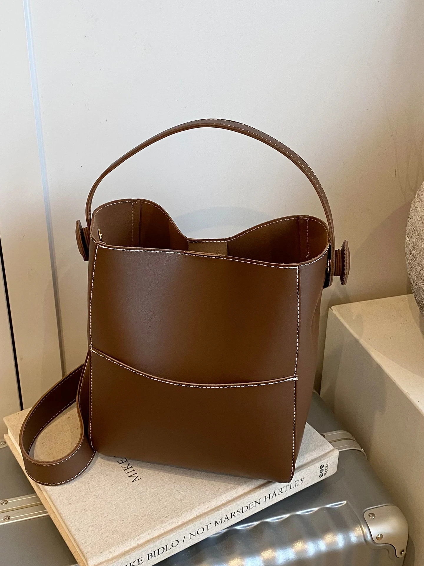 

Высококачественные повседневные сумки-ведра для женщин, модные сумки из искусственной кожи большой вместимости, черные женские сумки на одно плечо для покупок