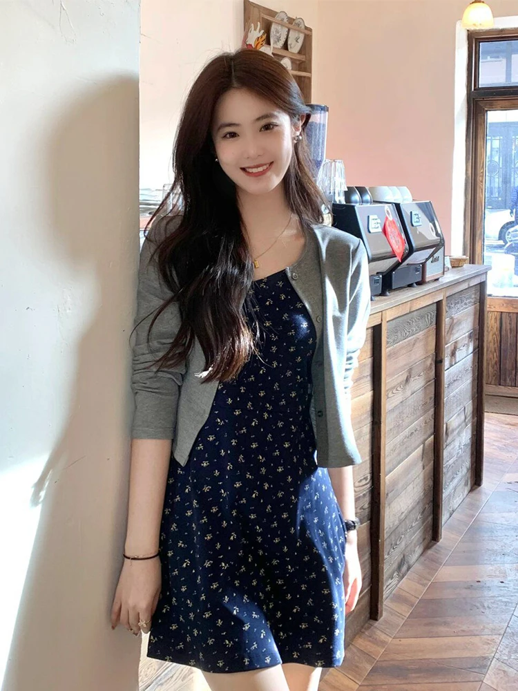 

plus Size Women's Soft Style Dark Blue Floral Print Halter Dress Spring Summer Slimming Grey Sun Protection Knitted Cardigan Set