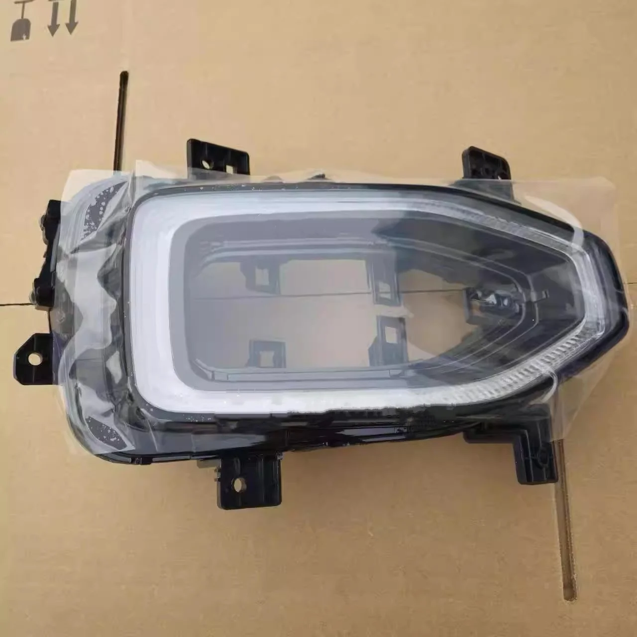 Car Daytime running light for Volkswagen vw T-ROC 2018-2022 DRL Fog lamp Fog light frame Accessories