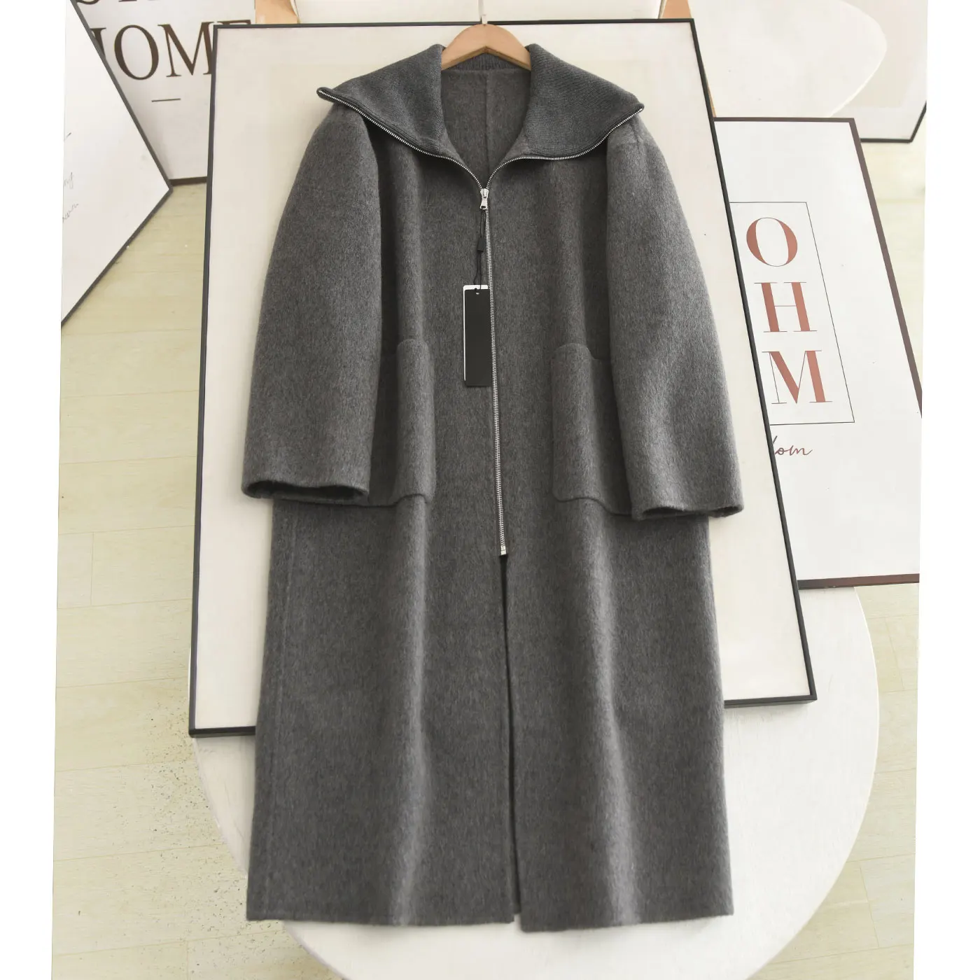 

Xiao Ai Designed Double-Sided Woolen Knitted Long Coat Collar Upaded ey Woolen Outerwear for Women Winter Season