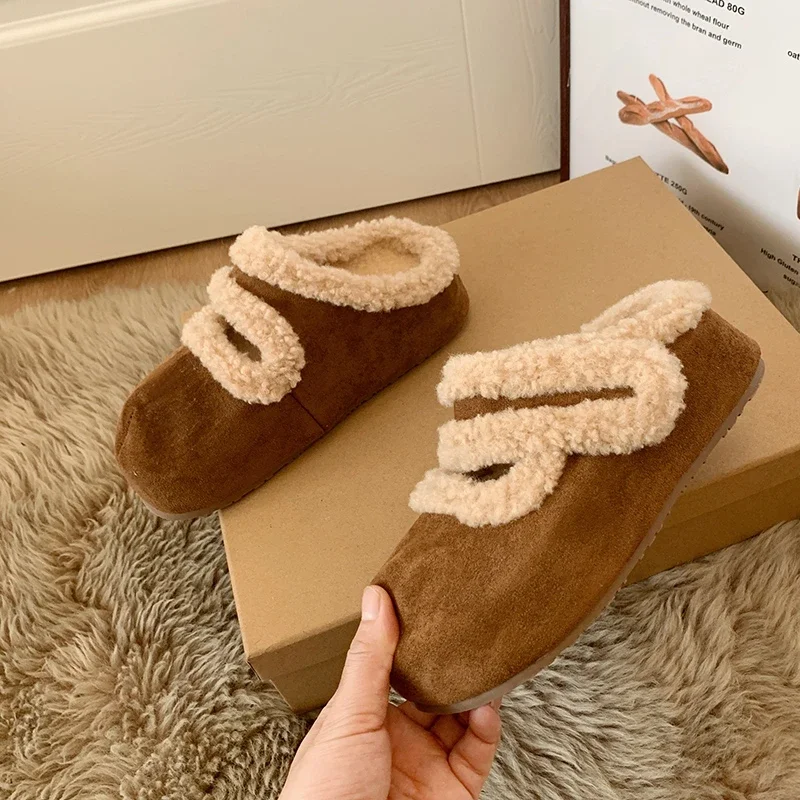 Wintermode für Damen, lässige Hausschuhe, 2025, neue Stiefel, weiche Sohle, Hausschuhe, rutschfest, vielseitig, Prinzessin, warme Slip-on-Stiefel