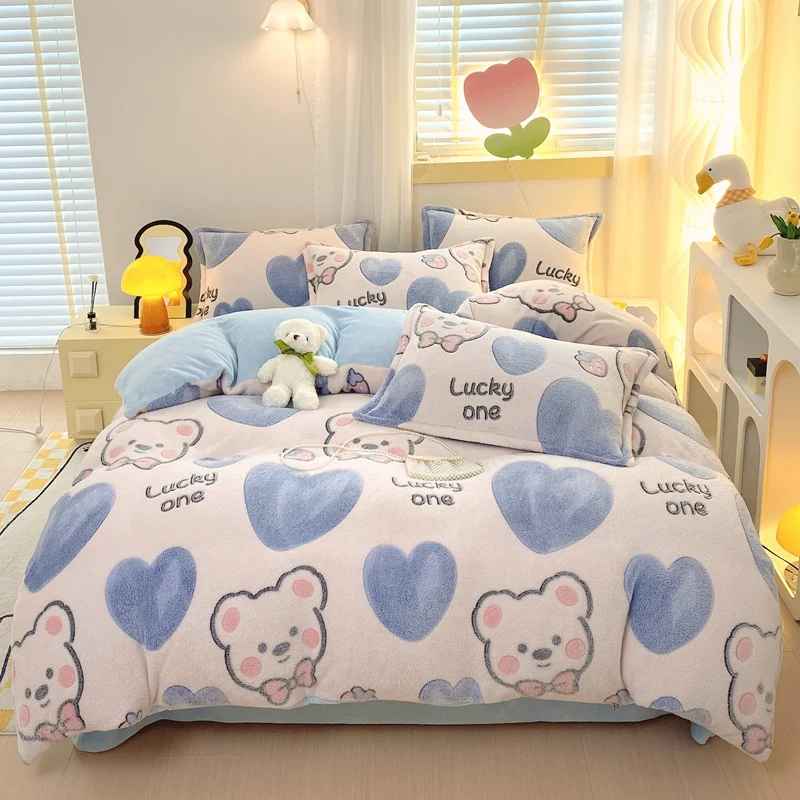 

1PC Blue Heart "Lucky One" Bear Flannel Duvet Cover, Cute Pattern Soft Bedding for Bedroom Decor