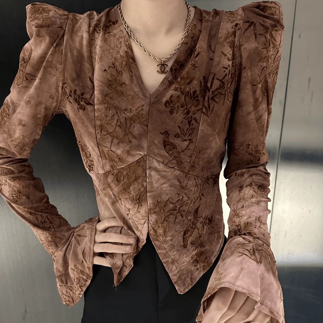 Autumn Winter Women French Retro Shirt Long-Sleeved Beautiful Design V-Neck Shirt Hot Coquettish Elegant Blusas Top