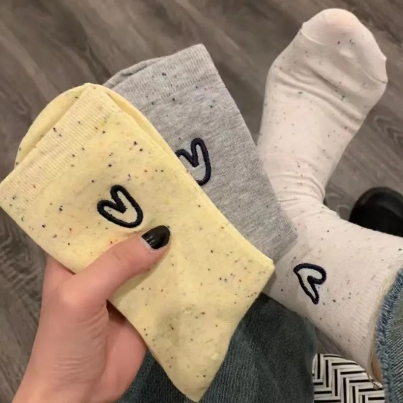 

Носки женские с милым принтом сердечек, милые Короткие повседневные уличные тонкие чулочно-носочные изделия в горошек, с вышивкой в виде сердечек, 3 пары