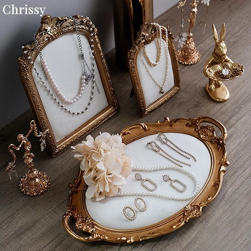 

Retro Resin Velvet Jewelry Display Stand Earring Holder Vintage Jewelry Storage Organizer for Home Decor
