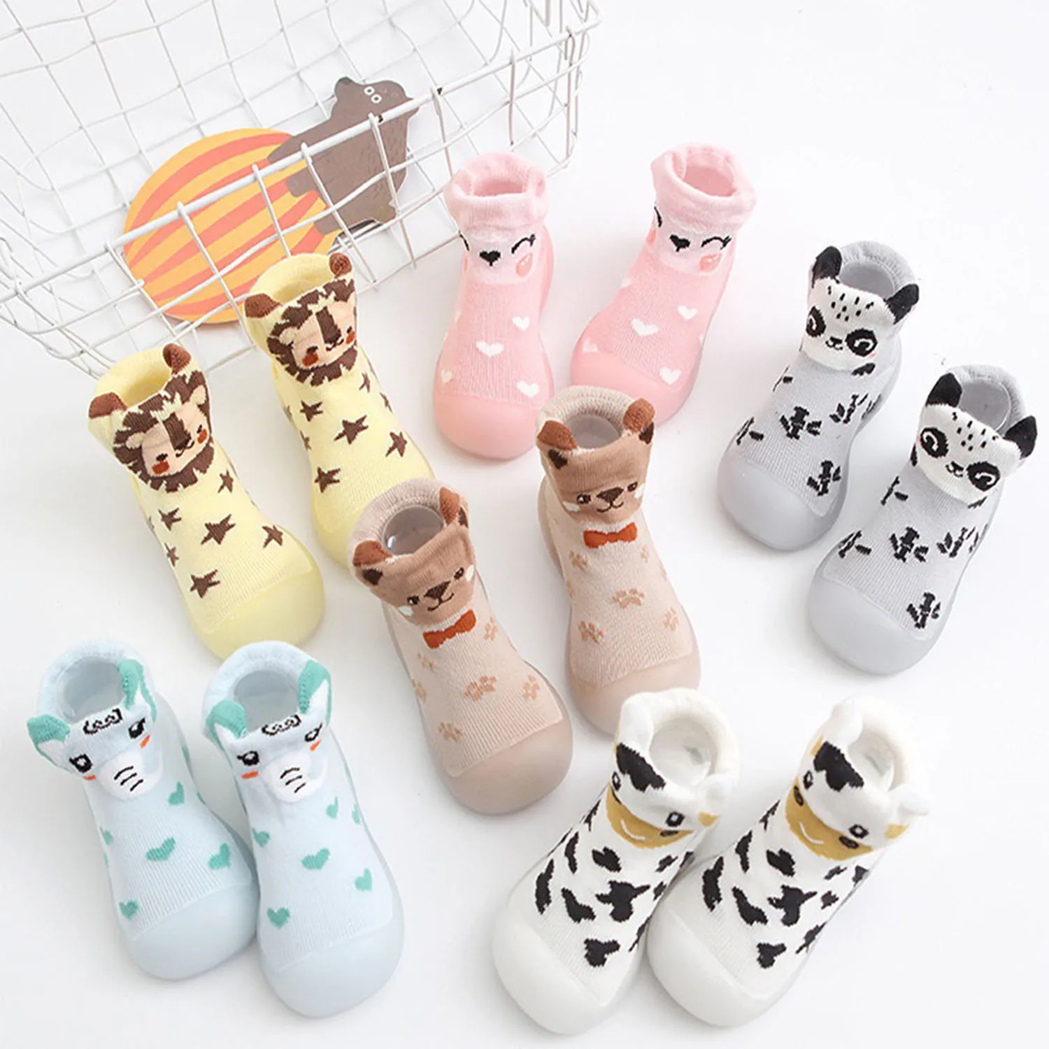 

Детские прогулочные носки и обувь средней длины, детские носки и обувь для мужчин и женщин, противоскользящие мягкие подошвы в помещении, мультяшный фл