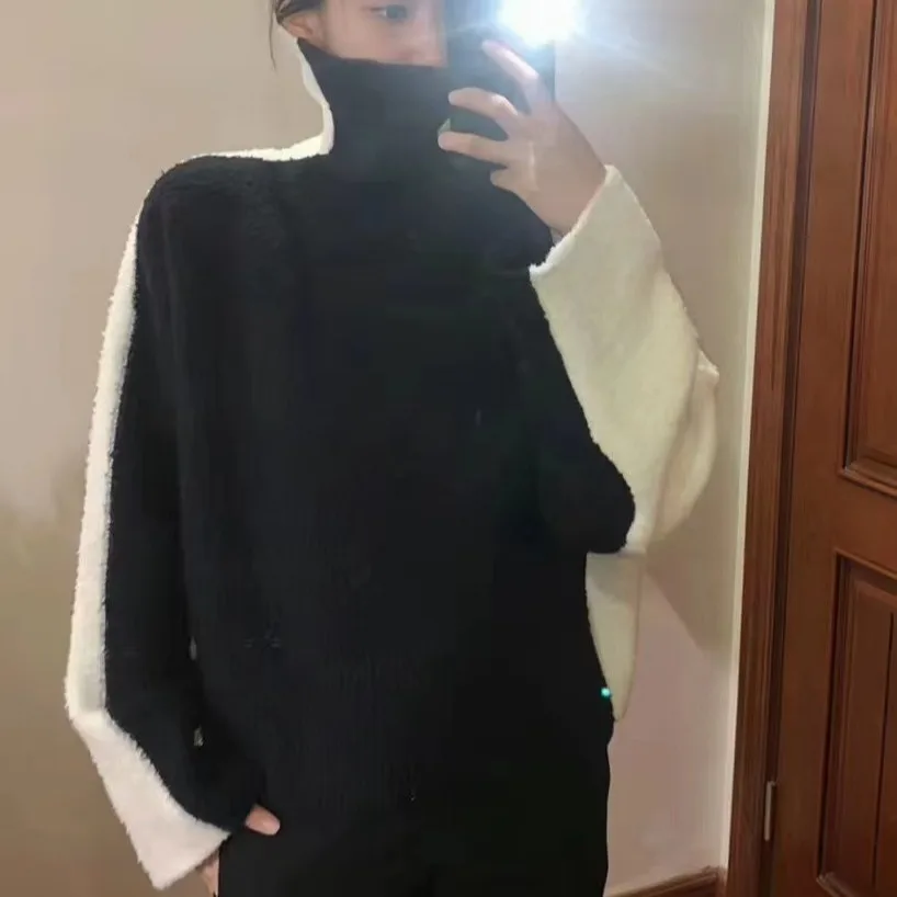 

Niche design Soft waxy waxy front and back black and white turtleneck sweater lazy couple sweater y2k