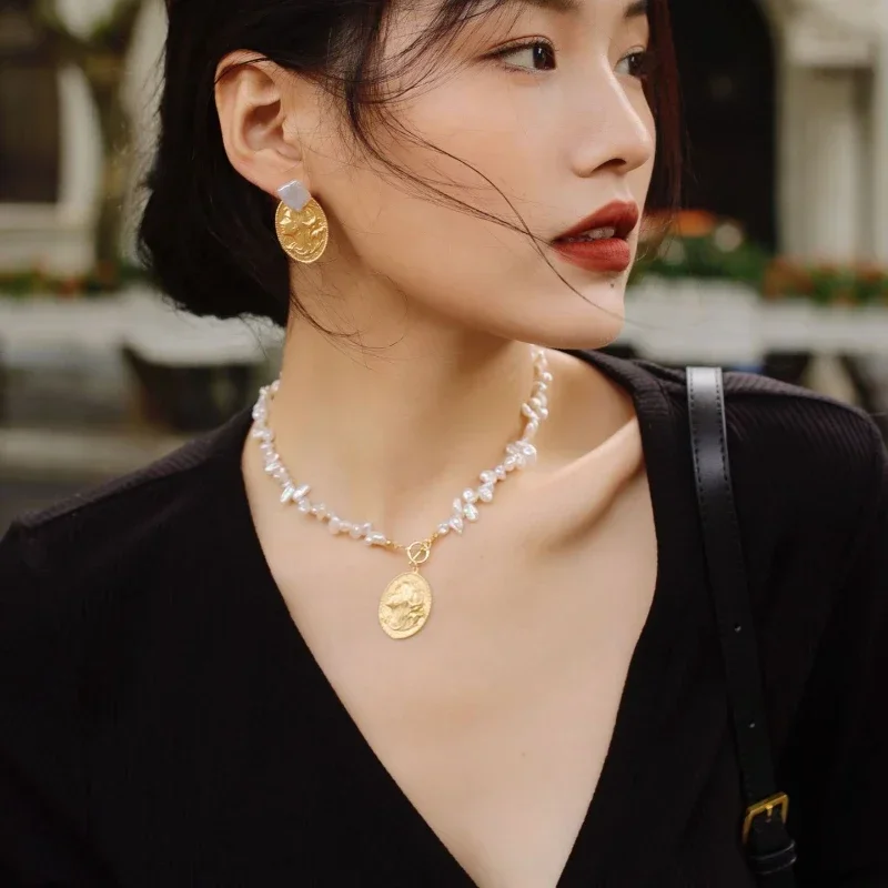 Vintage Doğal Barok Inci Tanrıça Kolye Kolye Yüksek Kalite Altın Kaplama Saray Tarzı Kadın Küpe Moda Takı Seti