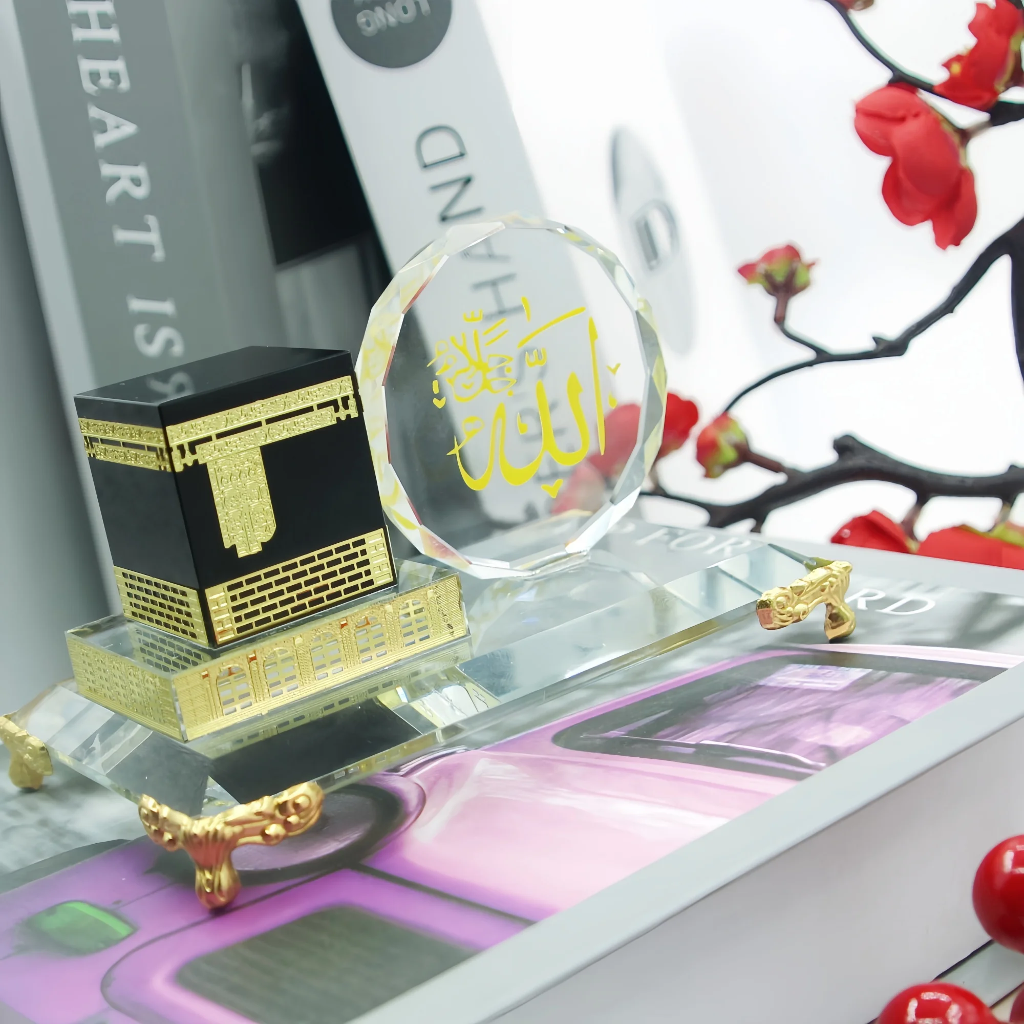 Square Transparent Plain Crystal Desktop Commemorative Craft with Arabic Inscriptions of the Kaaba for Ramadan and Pilgrimage