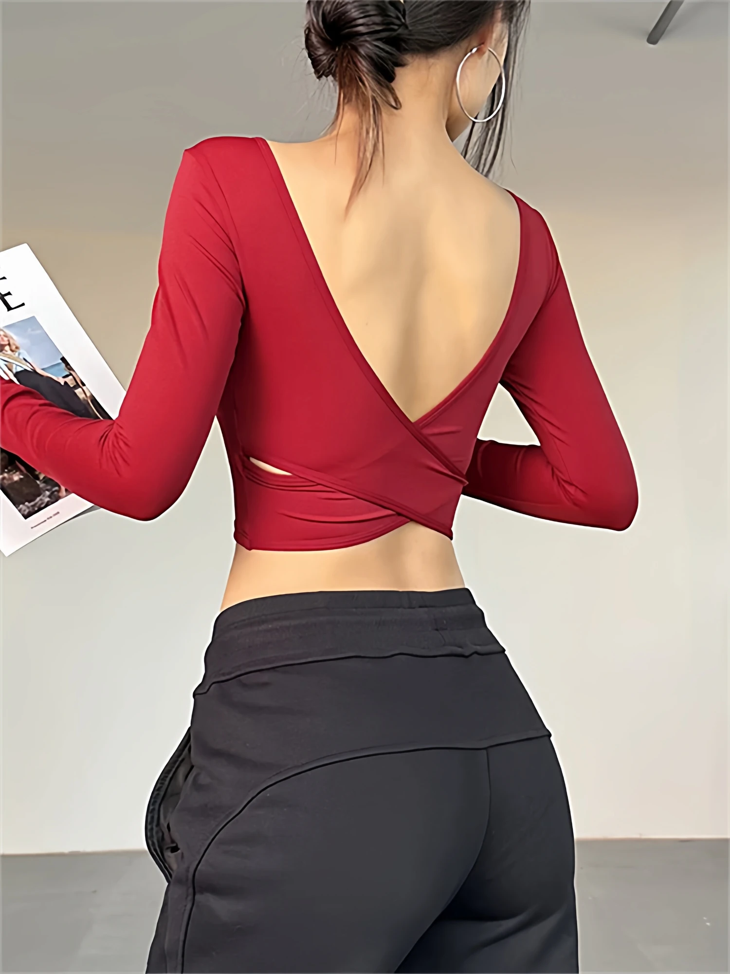 

Женская одежда для йоги с подкладкой на груди, цельный спортивный топ с длинным рукавом, облегающая футболка с вырезами в корейском стиле