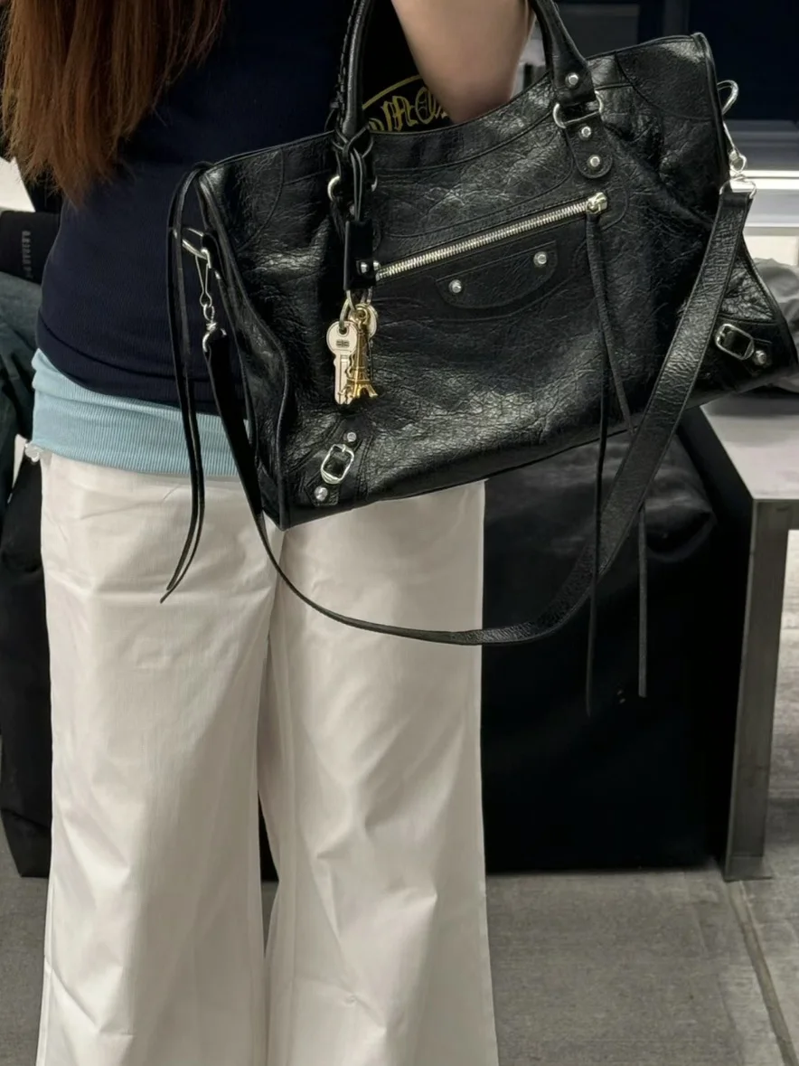 

B-Home Le Ci Cool Girl Motorcycle Bag Retro Rivet Oil Wax Leather Handbag oulder Crossbody Bag for Young Women