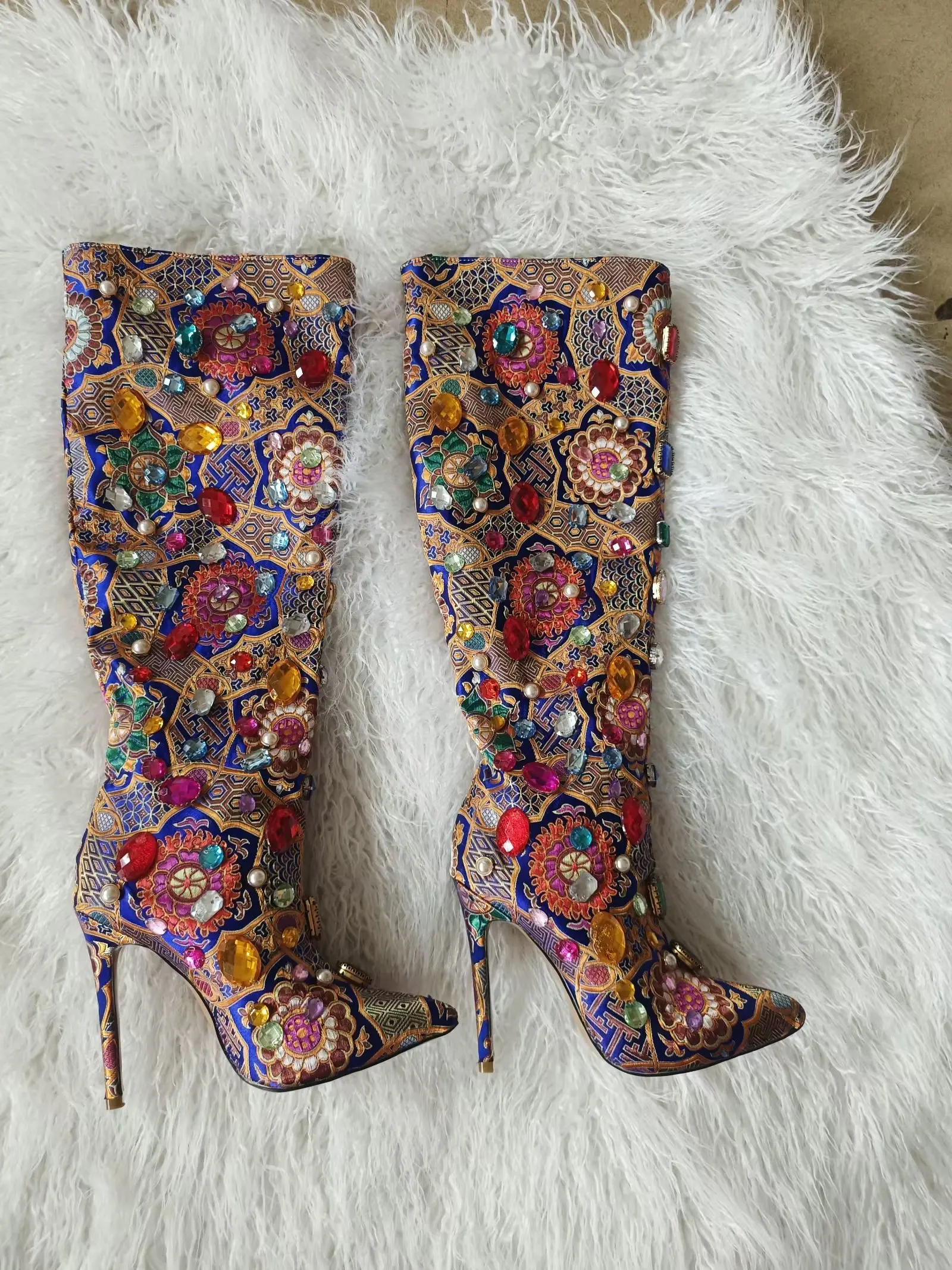 

Luxurious Mixed Color Floral embroidered Large Gem Diamond Knee High Boots Point-Toe Stiletto Court Style Stage Footwear