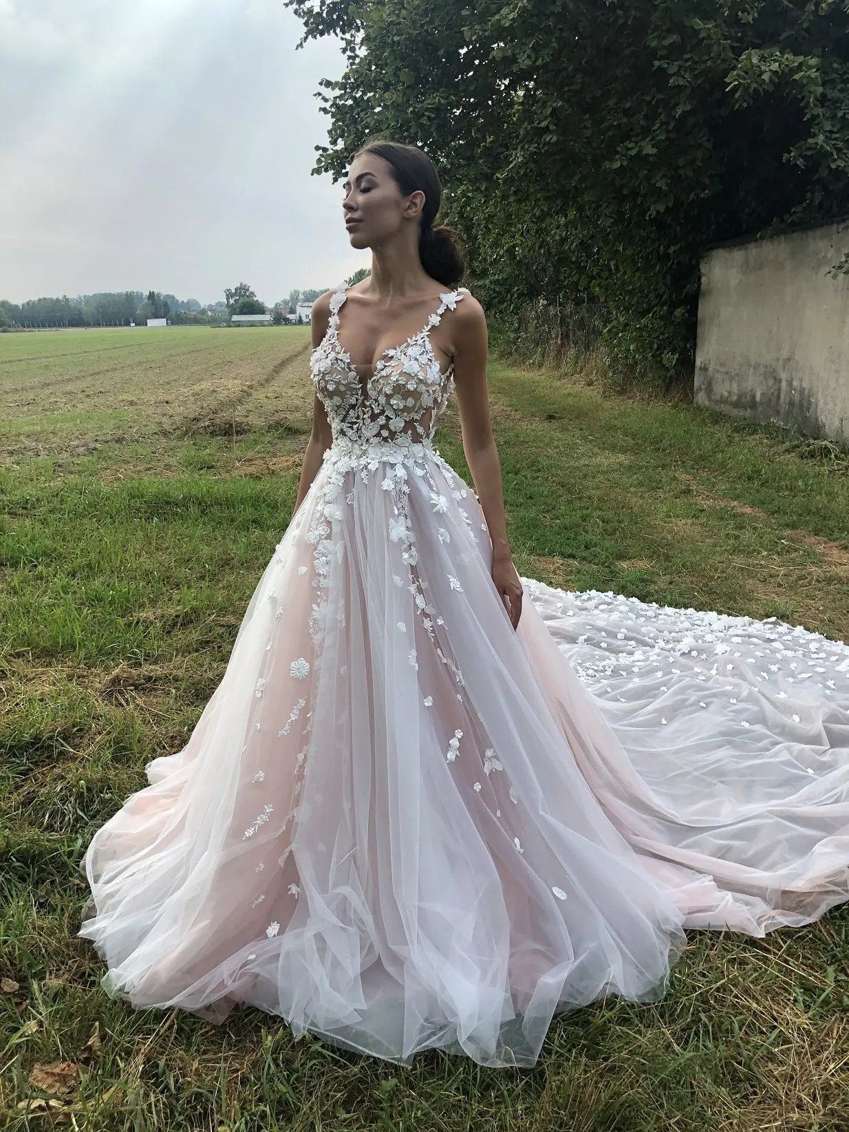 Robe de Mariée Rose Poudré à Deux Bretelles, Col en V, Motif Floral 3D, Ligne A, avec Poignées Dos aux, Traîne Amovible, Patients Formels Cultivés pour Femme