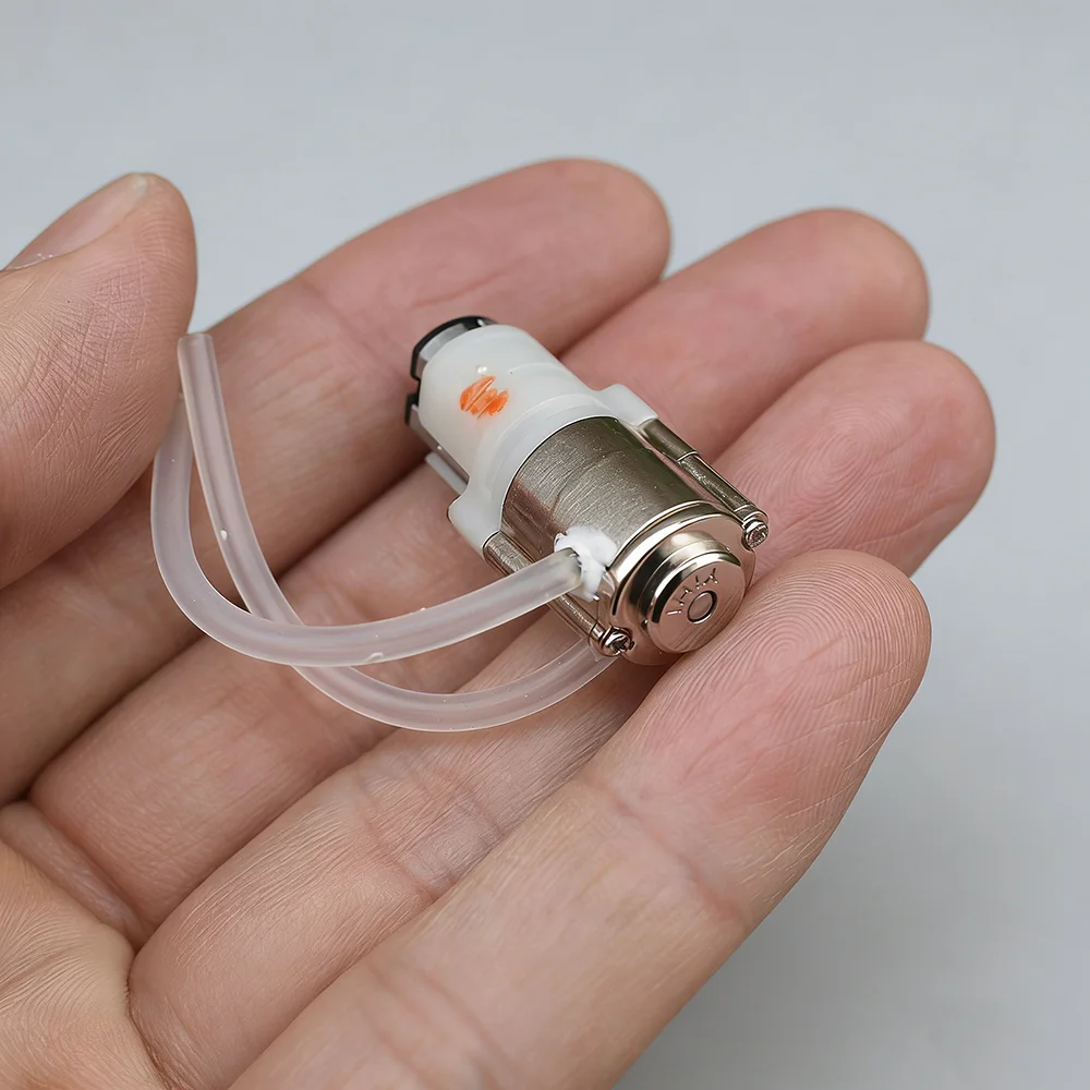 Micro 10mm M20 Planetary Gear Metering Pump DC3V 3.7V Small Flow 2s a Drop Mini Peristaltic Pump Squeezing Dosing Pump Precision