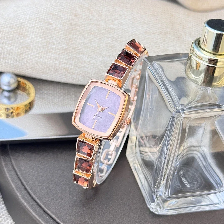 

Красочные женские часы в конфетном стиле, изысканные, с простым циферблатом, браслет из сплава, модные универсальные женские кварцевые наручные часы Reloj Mujer