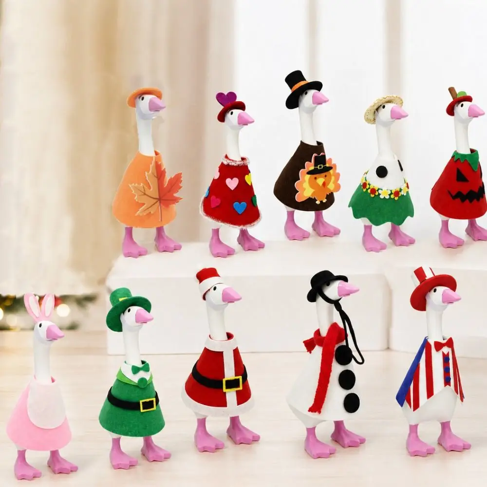 Fabric Goose Statue 7-Inch With Hat Christmas Ornament Red And White Striped Scarf Christmas Tree Shaped Holiday Decoration Yard