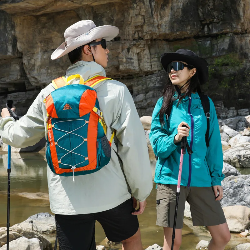 Waterproof nylon cloth outdoor riding cross-country mountaineering backpack lightweight large capacity backpack