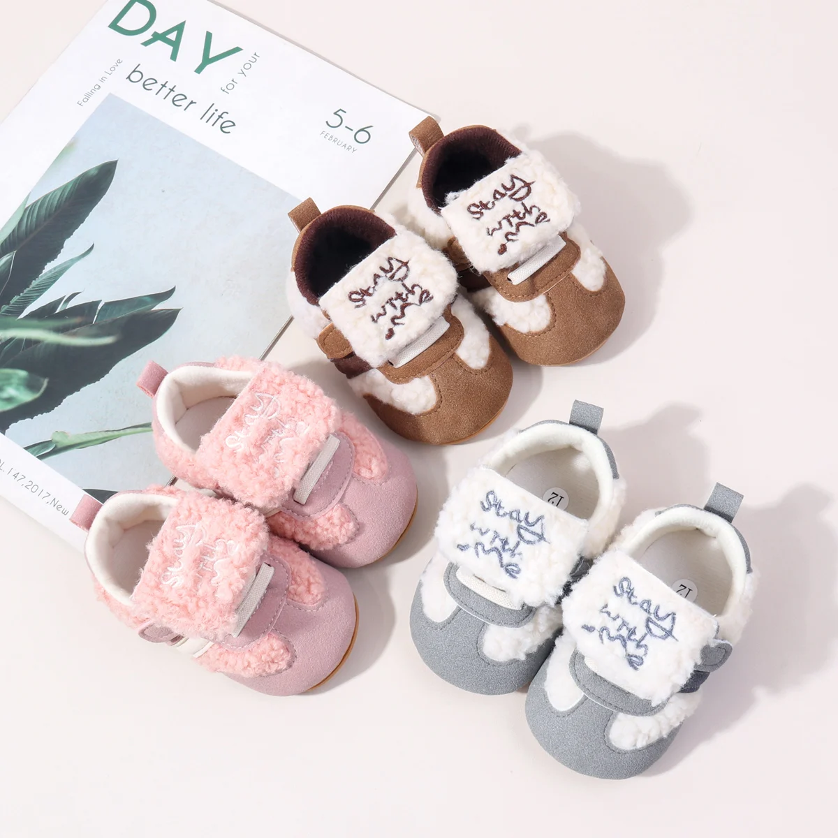 2025 New Design Autumn And Winter Newborn Baby Boys And Girls Causal Sports First Walking Toddler Shoes With Soft TPR Sole