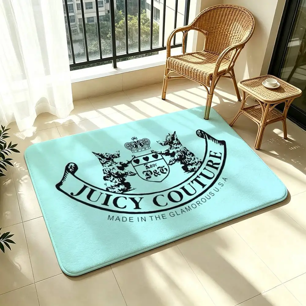 J-Juicy C-Couture Shower Room Absorbent Small Floor Mat Soft Comfortable Decorative Foot Mat