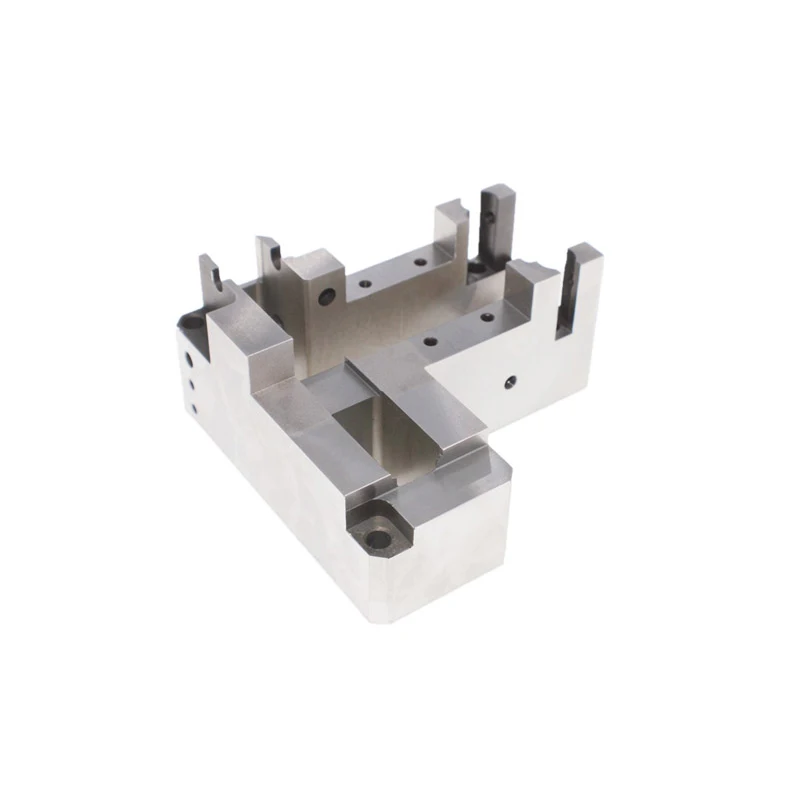 Dostosowane metalowe części obrabiane SKD11 do obróbki cieplnej uchwyt mocujący frezowanie CNC centrum obróbkowe do szlifowania drutu