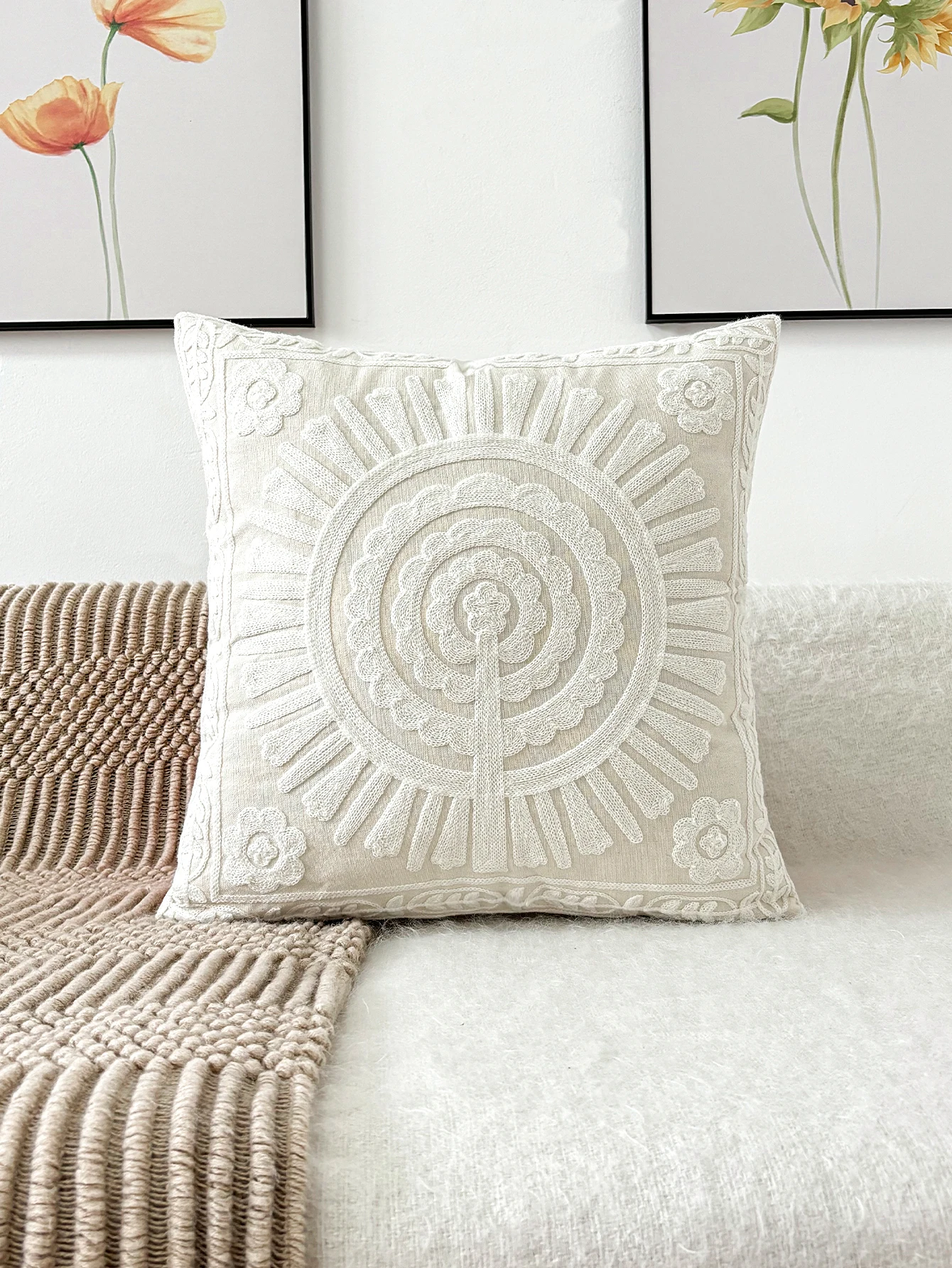 1pc, White French-Style Floral Pattern Woven Polyester Zipper Closure Pillow Cover - Simple Chic Bedroom Decor