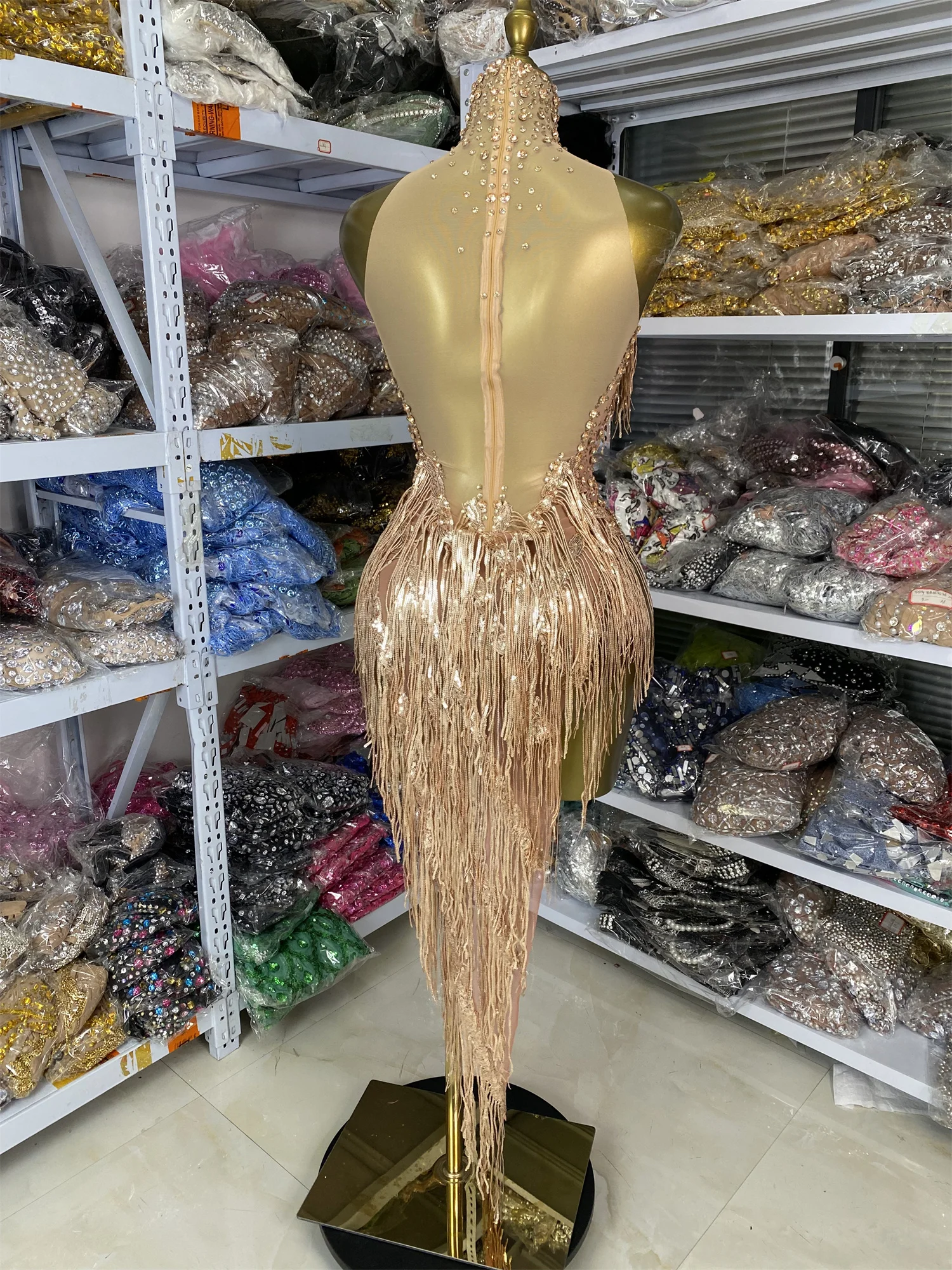 나이트클럽 드레스 여성용 반짝이는 라인스톤 태슬 메쉬 시스루 바디콘 미니 비대칭 드레스 이브닝 파티 무대 의상