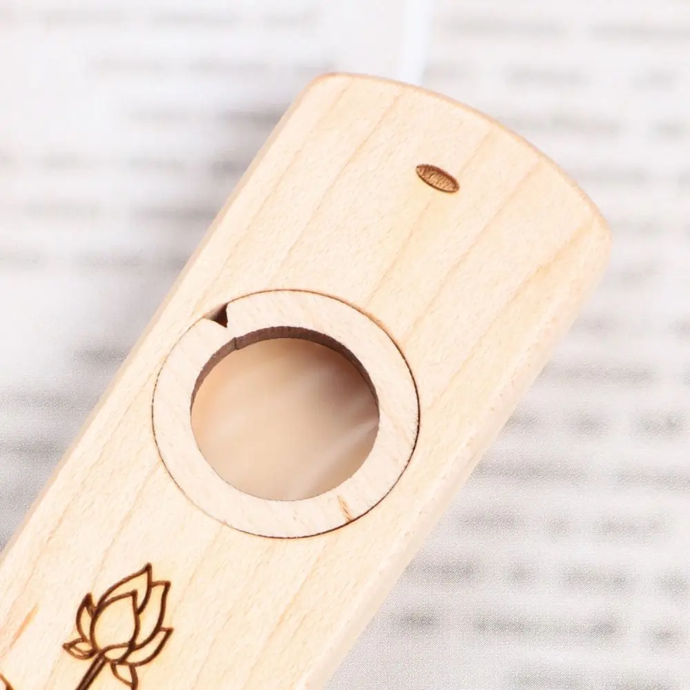 

Creative Wooden Kazoo Professional Easy To Learn Wind Instrument with Storage Box Wear-resistant Accompaniment Kazoo Music Gift
