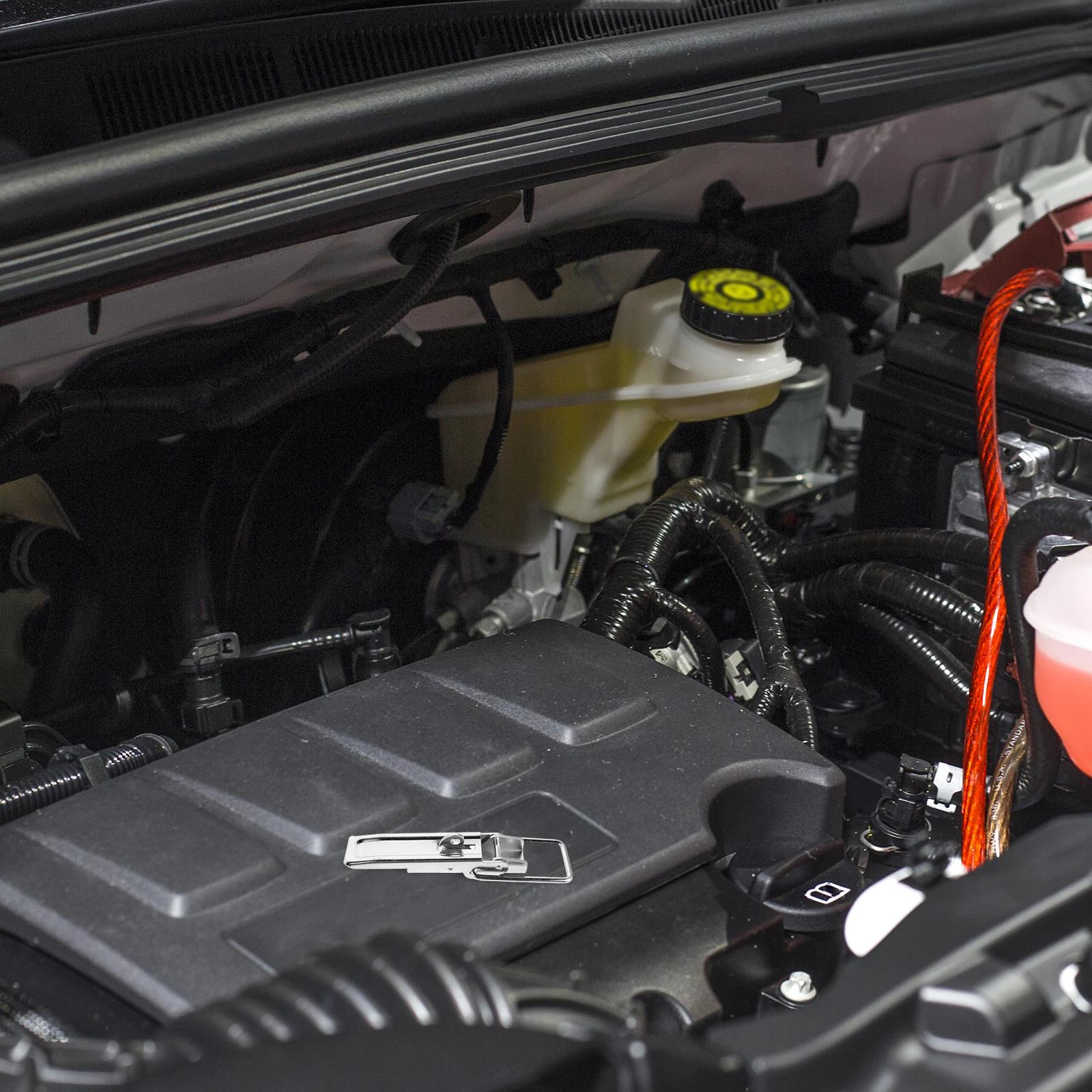 

2Pcs Heavy Duty Industrial Latch Galvanized Iron Toolbox Lock Replacement Quick Release Pull Buckle Zinc Plated Door Latch