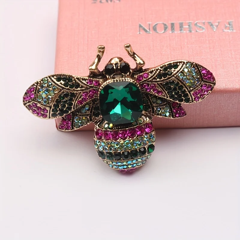 

New Fashion Bee Brooch for Women, Elegant Sparkling Insect Lapel Pin, Stylish Cute Clothing Accessories, Wholesale