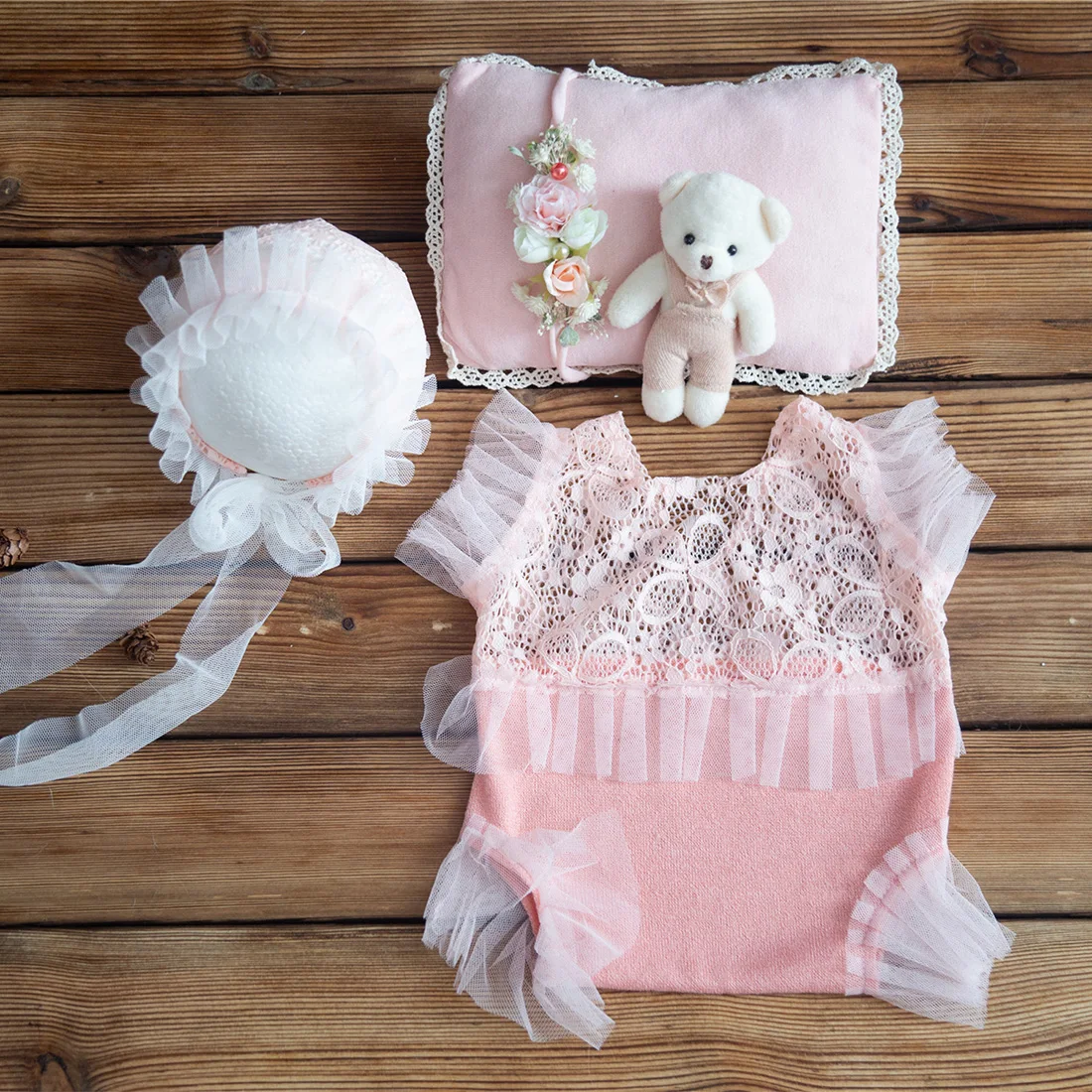 

Newborn Hand Sewing Outfit with Pillow Set Baby Boy Romper & Baby Girl Dress Photography Props for Photo Shoot