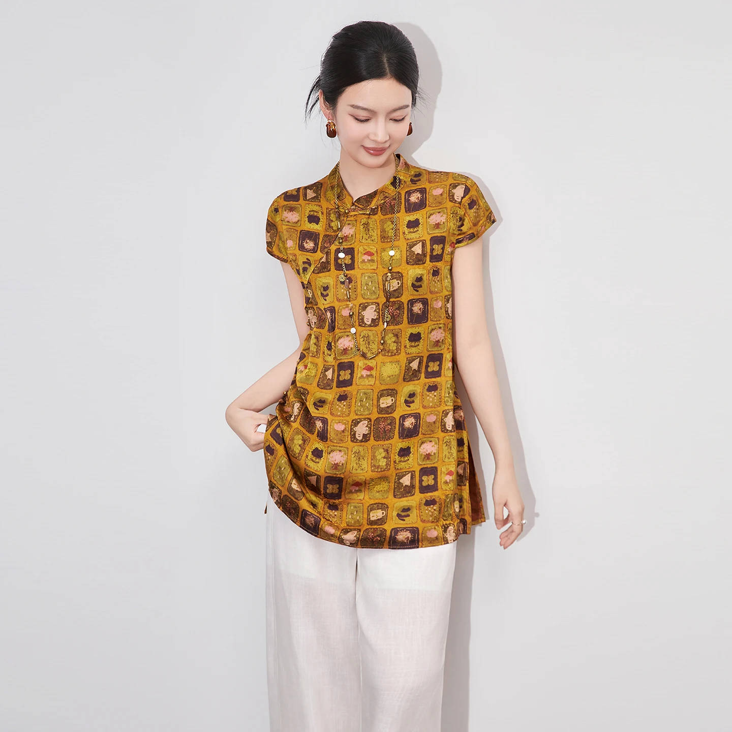 

New 2025 Summer Fashion Women's Blouse New Chinese Style Vintage Print Rayon Xiangyunsha Fabric Short Sleeve Elegant Top