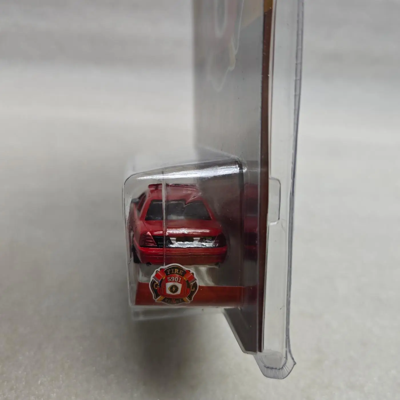 Green Light 1:64 2001 Ford Crown Victoria Police Interceptor – Maryland Fire Department 67020, Legierungsmodell, Sammlerstück, Geschenk