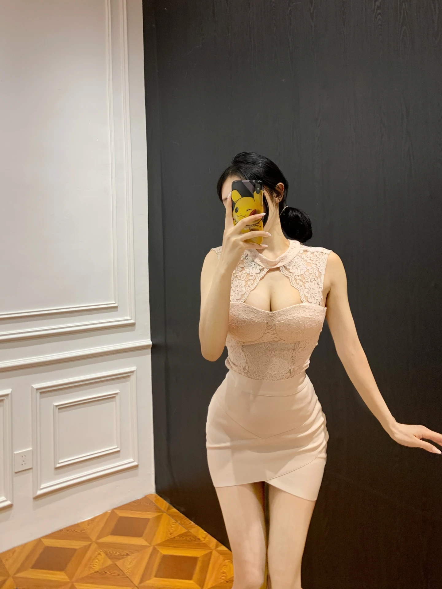 

Sexy See-tough Lace Svel Neline Pearl T-irt Women's Slim Fit Casual irt Transparent Breathable Floral Pattern