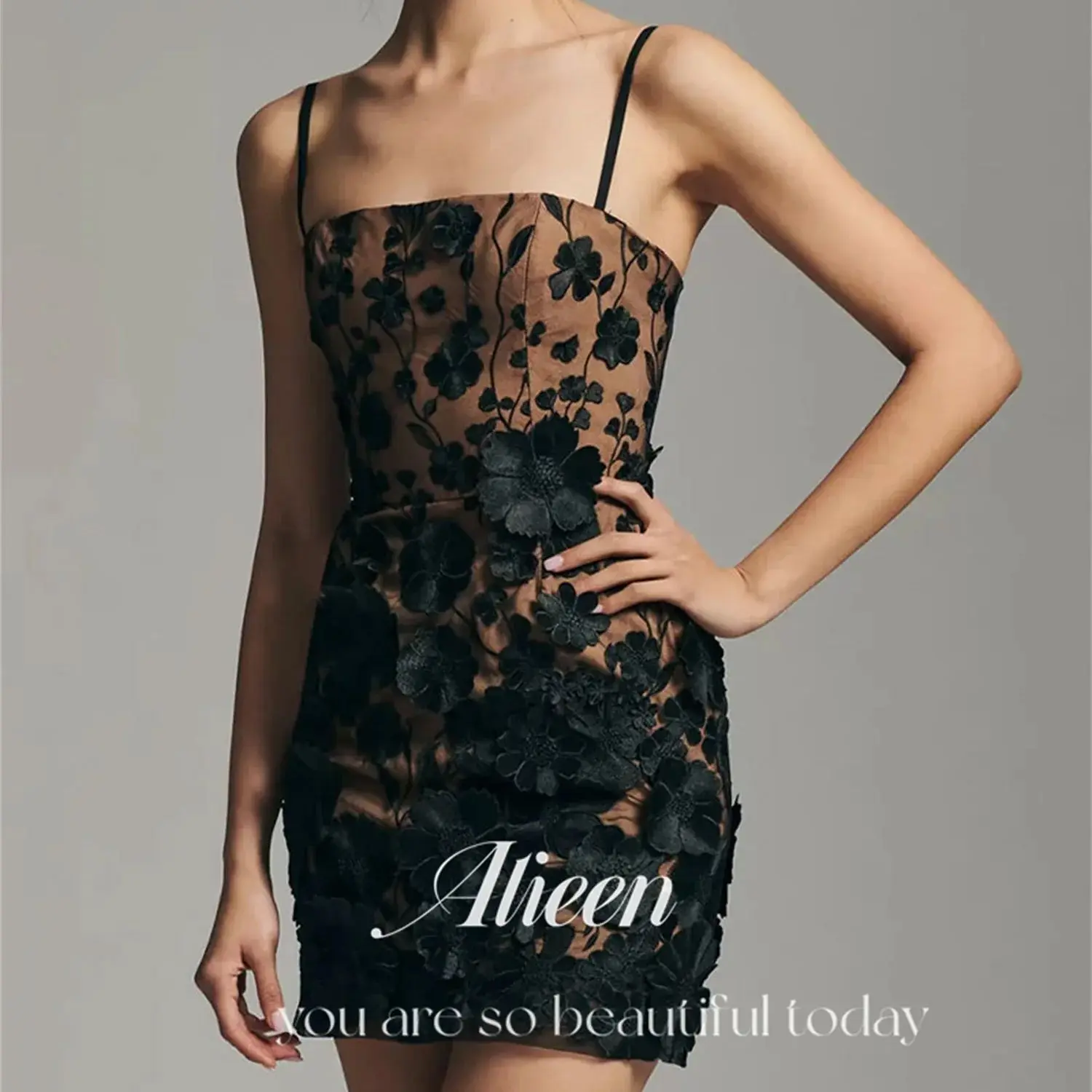 

Aileen Short Spaghetti Straps Black 3D Flowers Dubai Evening Dress 2024 Luxury Graduation Dresses for Formal Occasions Party