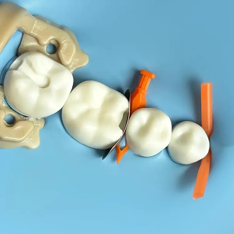 Image 7: Kit de cales dentaires diamantées en plastique pour système de matrice sectionnelle interdentaire, pour composites et outils de dentiste