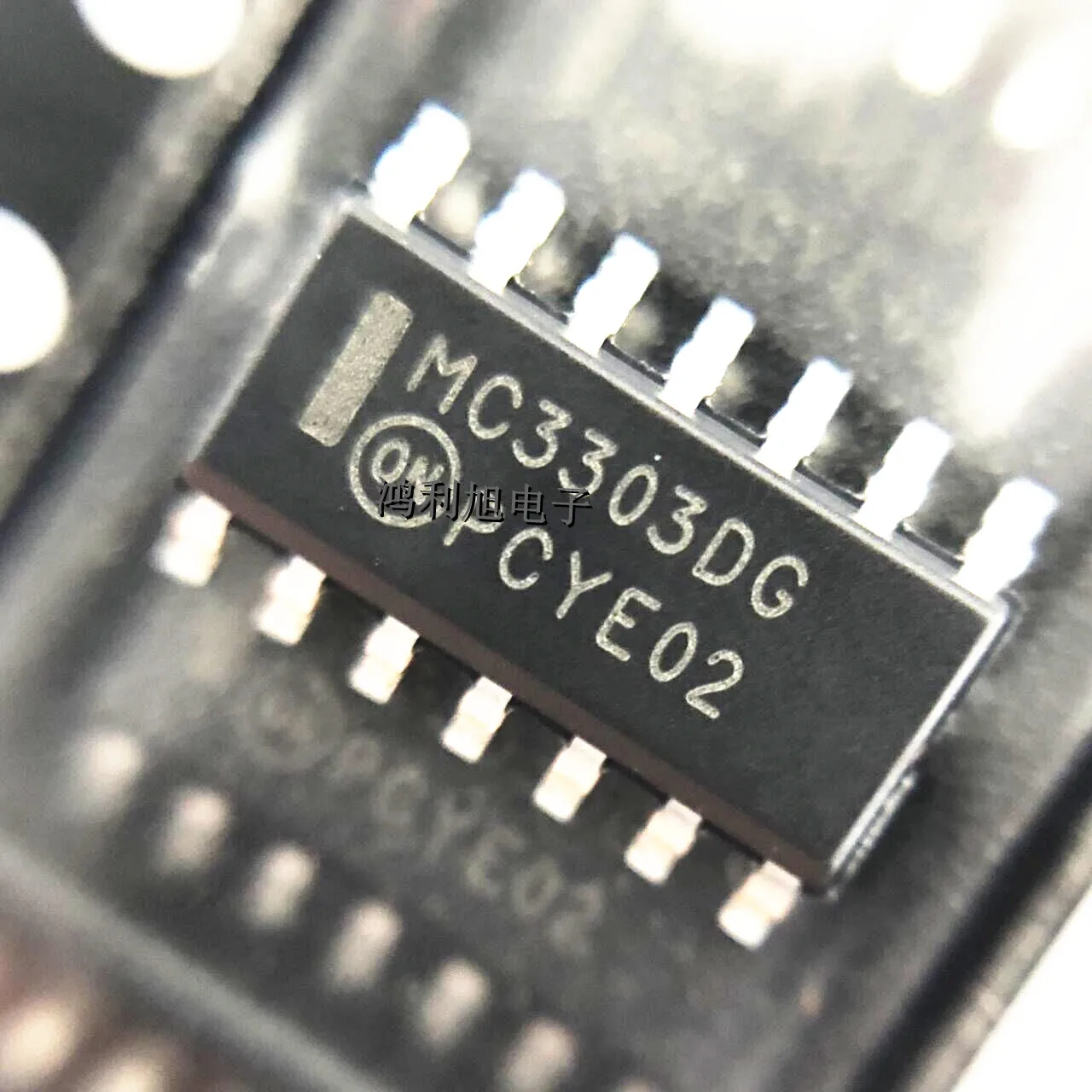 10PCS/Lot MC3303DR2G MARKING: MC3303DG Op Amp Quad GP ±18V/36V 14-Pin SOIC N T/R