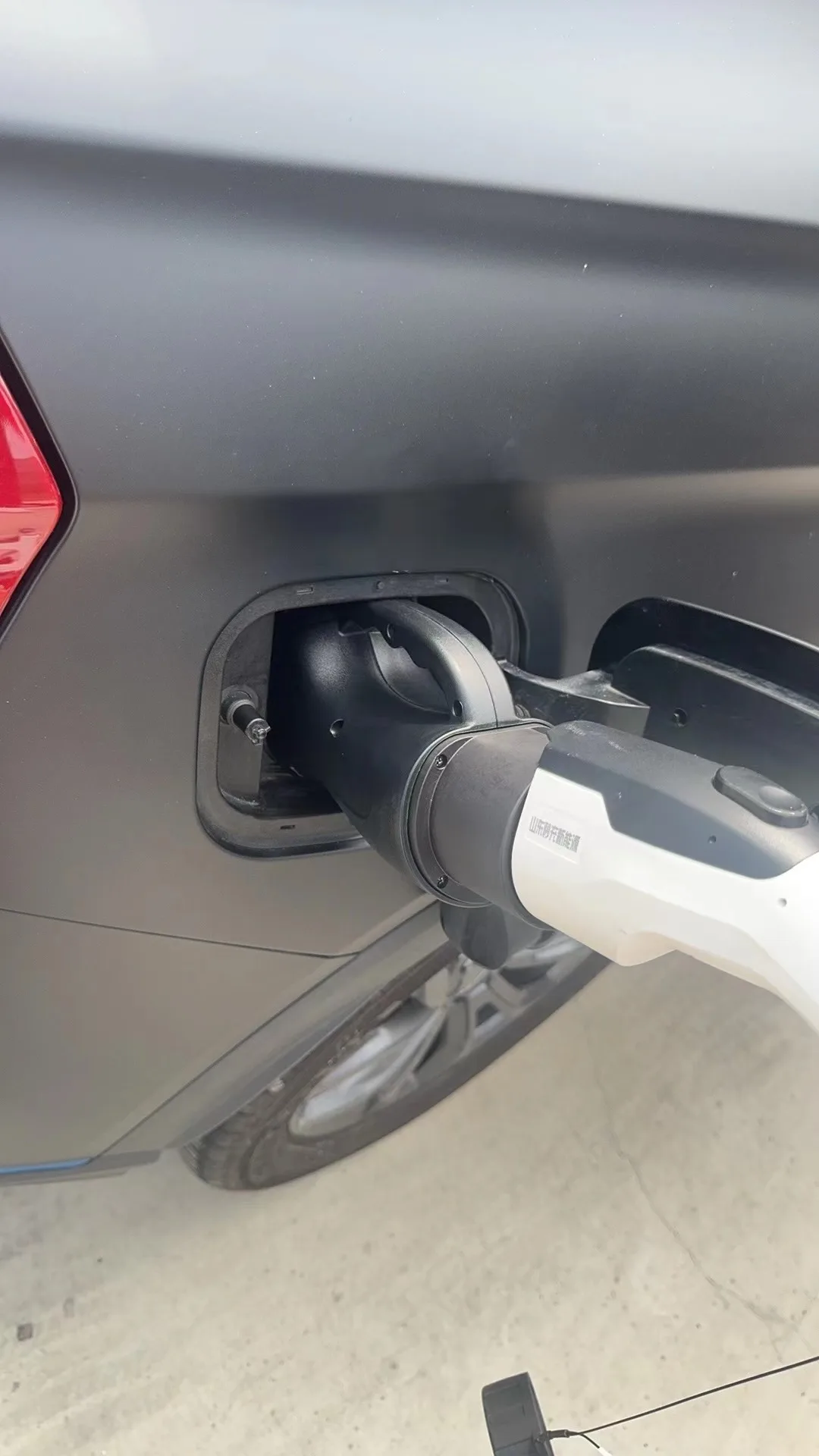 GBT CCS2 Charging Adapter DC Gbt To Ccs2 Electric Vehicle Converter Portable 250a Ev Charger Adapter Ip54 Waterproof Plug