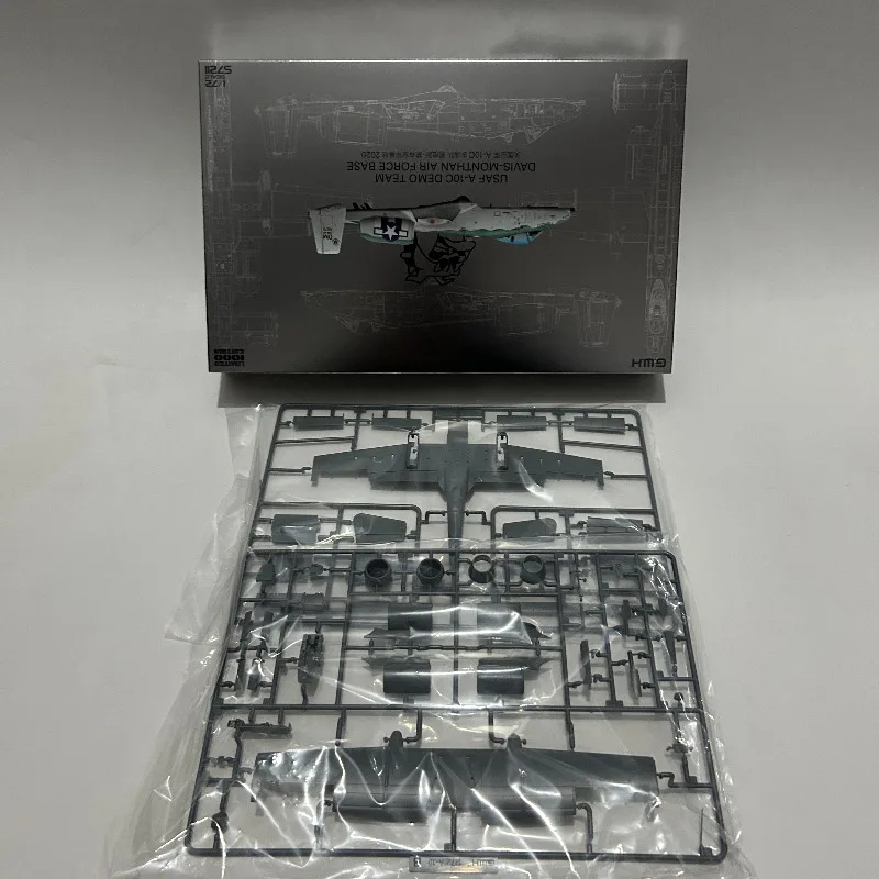 

Great Wall S7211 1/72 A-10C Demo Team Davis-Monthan Air Force Base Assemble Model Kit