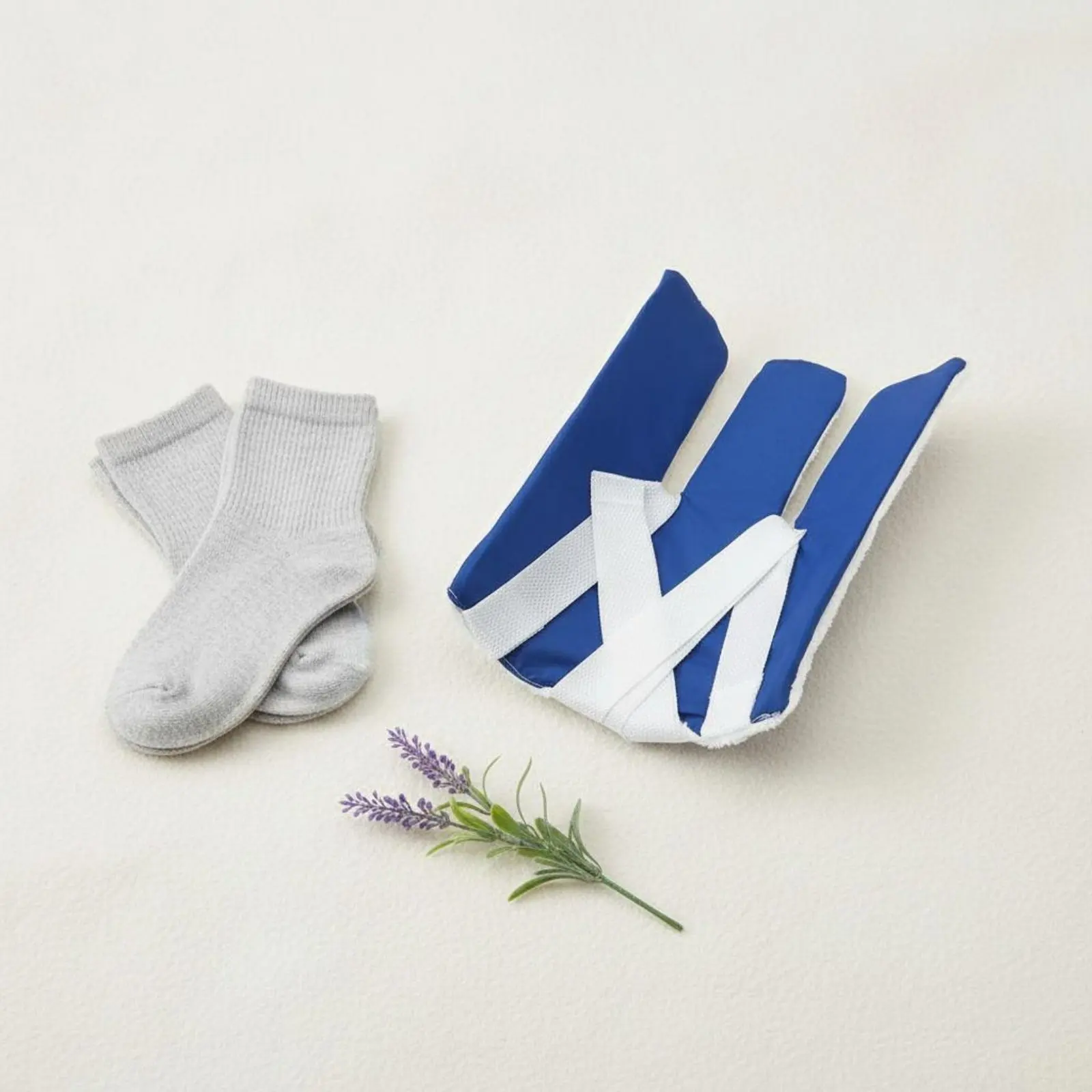 

Sock Aid No Bending Required Sock Assist Device Non-Slip Pad Ergonomic Hold Handles for People with Limited Mobility