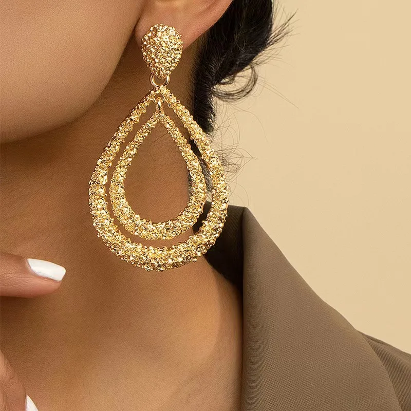 1Pair Gold‑Tone Multi‑Layer Teardrop Dangle Earrings, Textured Hollow Drop Earrings, Evening Party Statement Fashion Jewelry