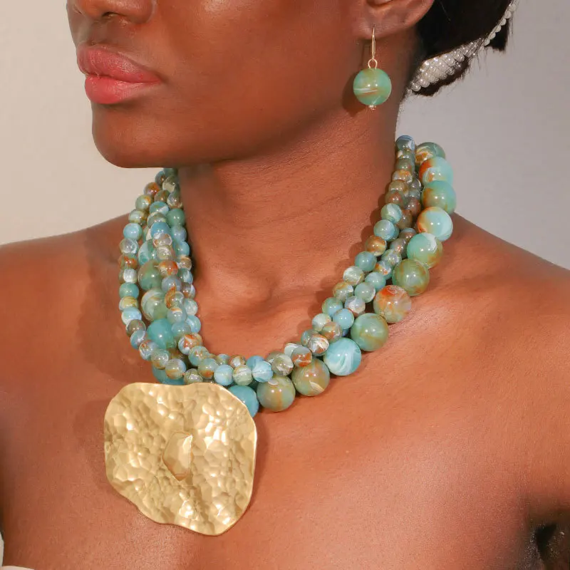 

Vintage Beads Necklace with Geometry Pendant,Girl Trendy Wedding Beach Decor Party Jewelry,Heart Pendant Clavicle Chain