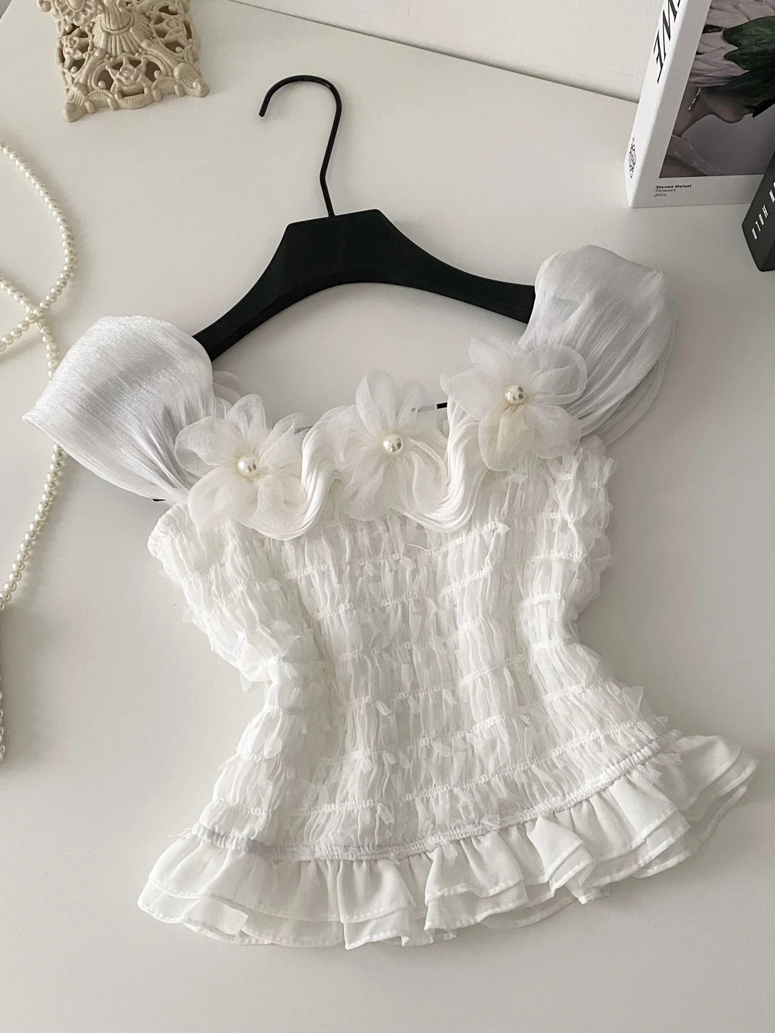 2025년 여름 여성 슬림핏 셔츠 비즈 꽃 디자인 한국 스타일 출퇴근용 폴리에스터 섬유 피부 친화적 통기성