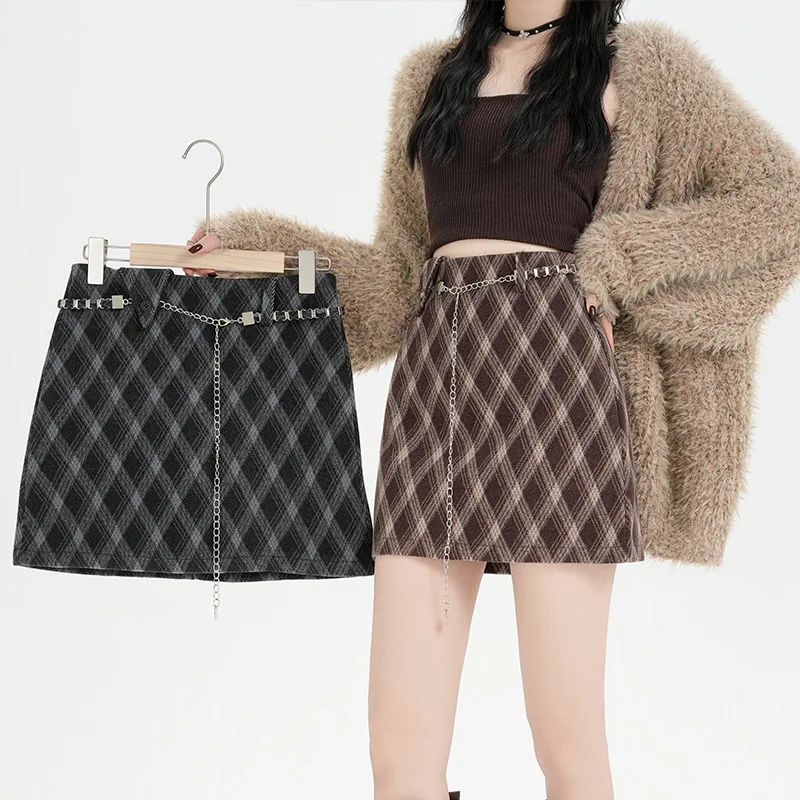 

2025 Autumn/Winter Korean Fashion plaid woolen high waisted slimming skirt, anti glare short skirt, hip hugging skirt for women