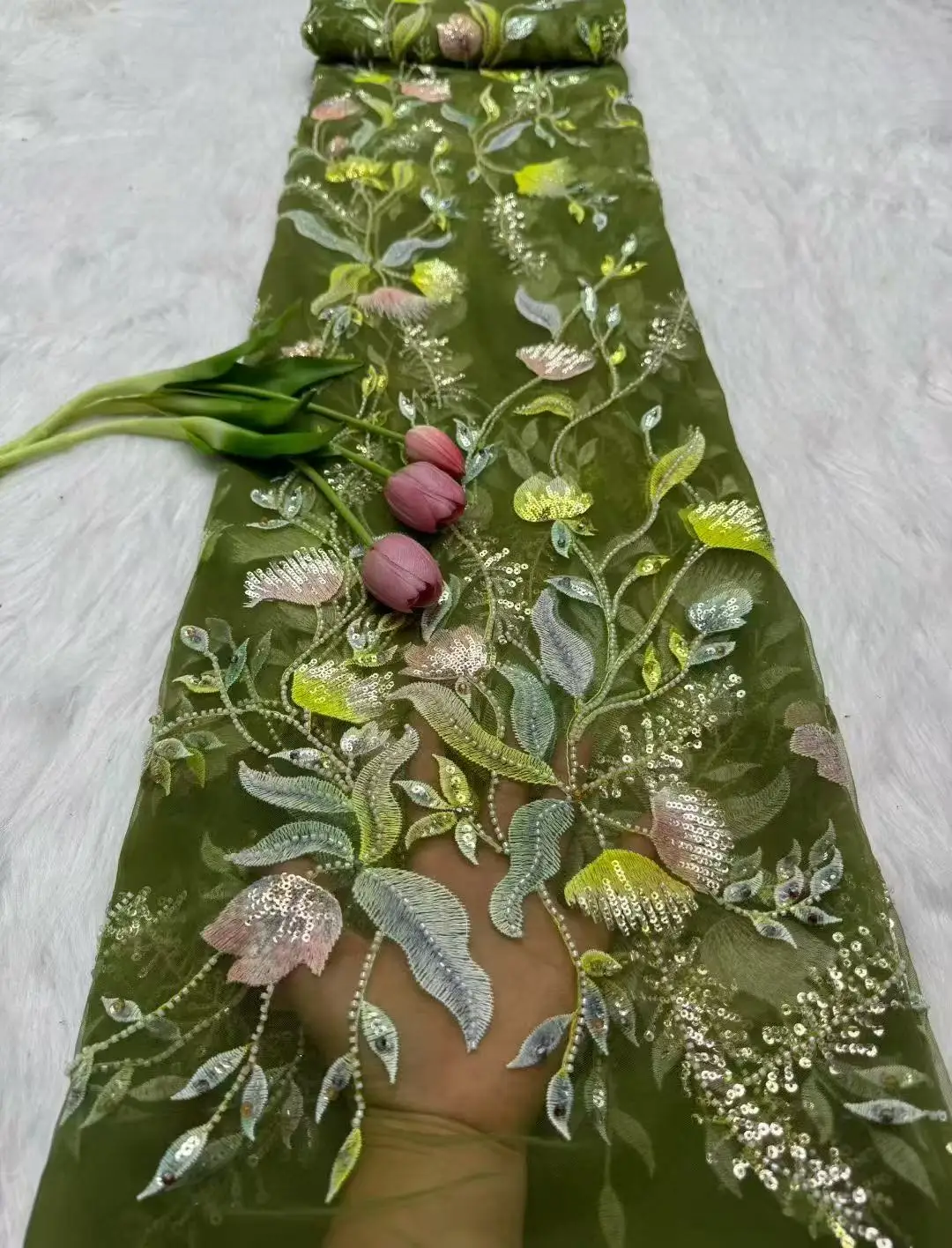 

Latest 3D African Sequins Lace Fabric High Quality Lace Embroidery Beaded Mesh Lace Fabric for Women Wedding Dress Party Season